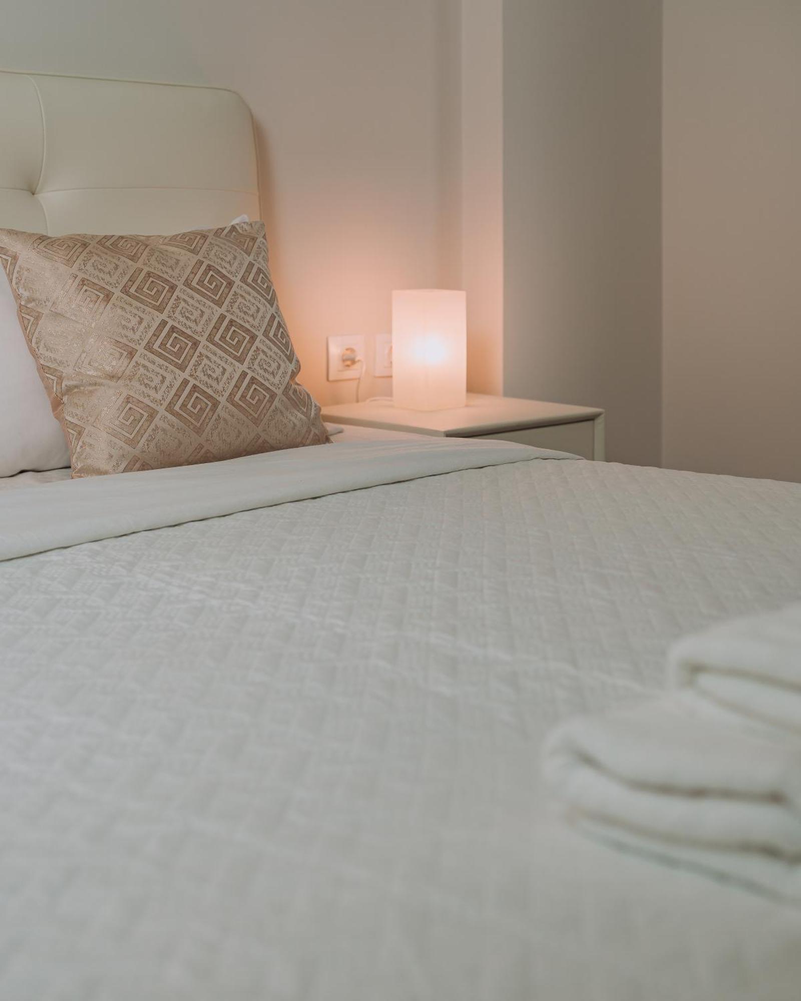 Cozy New Apartment Nearby Metro أثينا المظهر الخارجي الصورة